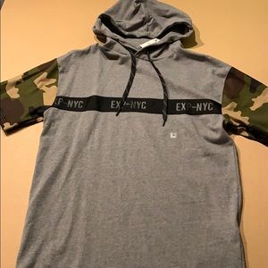 Men’s express shirt sleeve Camo hoodie size medium